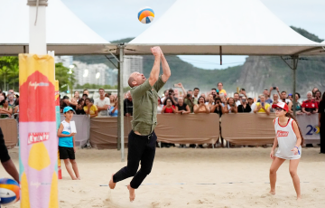 Прынц Уэльскі ўразіў навыкамі пляжнага валейбола ў Рыа-дэ-Жанэйра